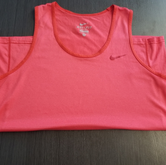 Nike dri fit tank top M - Picture 5 of 7